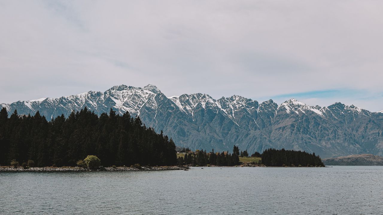 Lake Wakatipu and the Remarkables mountain range at Queenstown, New Zealand